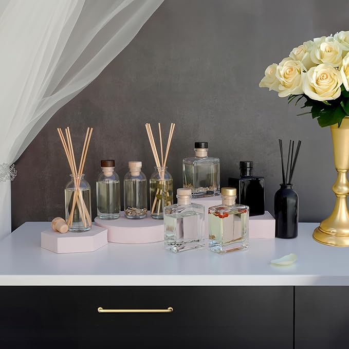 Urban Naturals Winter Eucalyptus Reed Diffuser Gift Set – Crisp Eucalyptus, Mint, Spruce, Cedar, Amber, Virginian Cedarwood – Sleek Rectangular Refillable Glass Bottle – Made in the USA