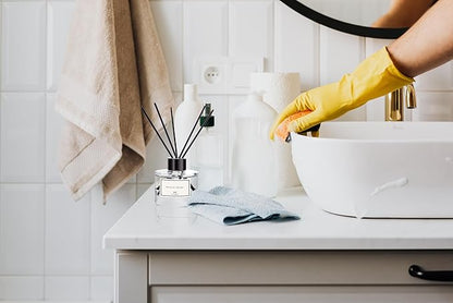 WEALD TRIBE Flower Reed Diffuser Set of 3 for Bathroom Accessories Shelf Decor & Air Fresheners, Stick Defusers | Velvet Vanilla, Hotel White Tea, Tahitian Crown Flower Scent(1.7oz/Pack) Office Gift